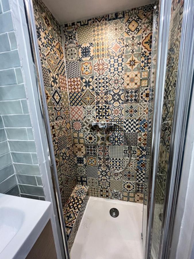 Superbe Appartement Au Coeur Du Mourillon Refais A Neuf Proche Des Plage Toulon Bagian luar foto