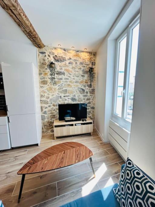 Superbe Appartement Au Coeur Du Mourillon Refais A Neuf Proche Des Plage Toulon Bagian luar foto
